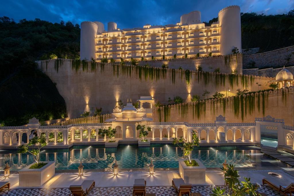 Outdoor Swimming Pool