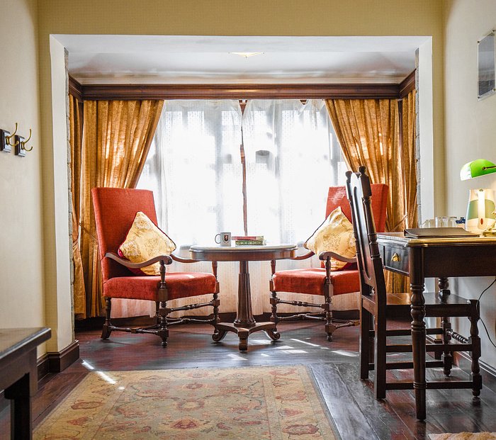 Castle Premier Chamber Gallery