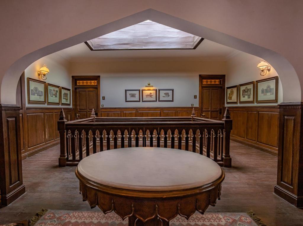 Castle Grand & Classic Chamber Gallery